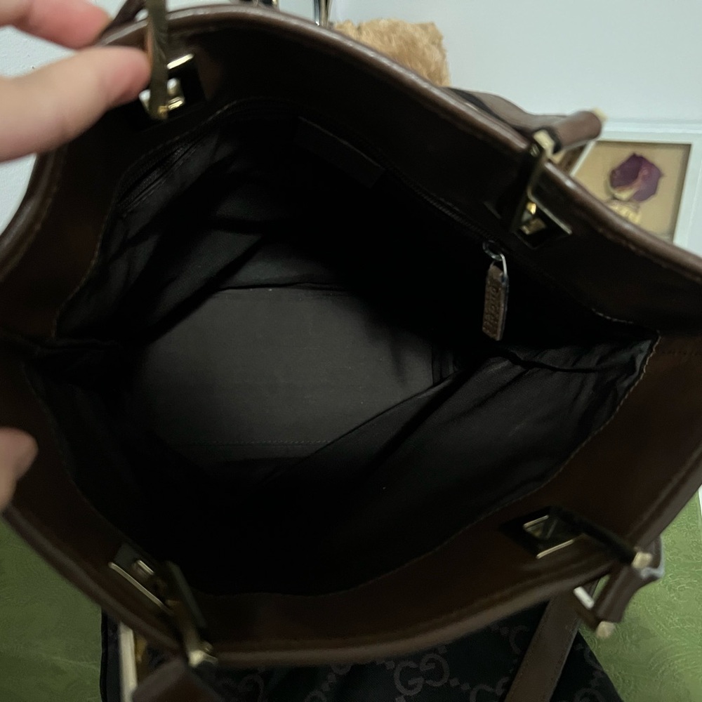 Authentic Small Gucci Tote - Picture 13 of 14